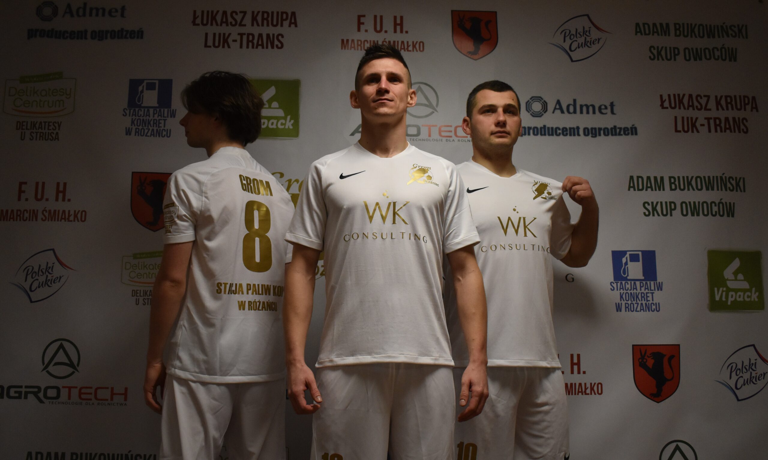 Read more about the article Nowe stroje domowe!