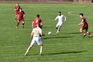 Read more about the article Dominacja po przerwie dała zwycięstwo w derbach