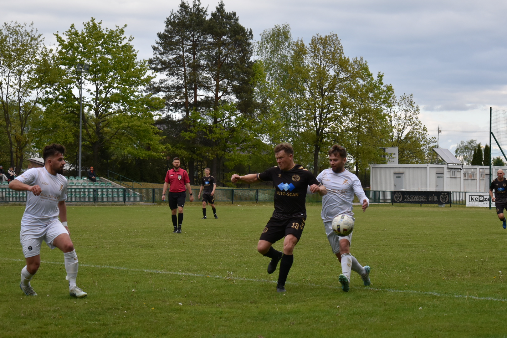 Read more about the article Pewna wygrana z ambitnym outsiderem ligi