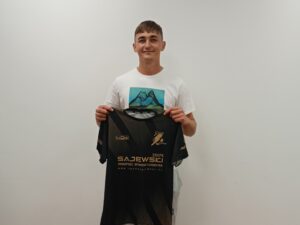 Read more about the article Łukasz Kotlarz zawodnikiem Gromu Różaniec