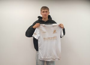 Read more about the article Tytus Haraszczuk zawodnikiem Gromu